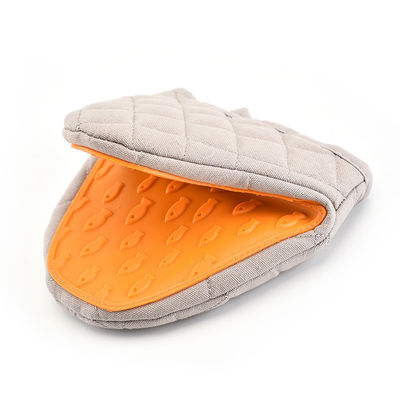 良い価格 シリコン 調理用 ピンチグリップ オーブン ミット 耐熱 指保護器 キッチン用 食器用 グローブセット オンライン