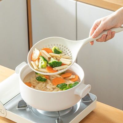 良い価格 シリコンのストレナー スクープ コランダー スロット パスタ スプーン 耐熱 600 ° F スロット スプーン キッチン 炊飯器 オンライン